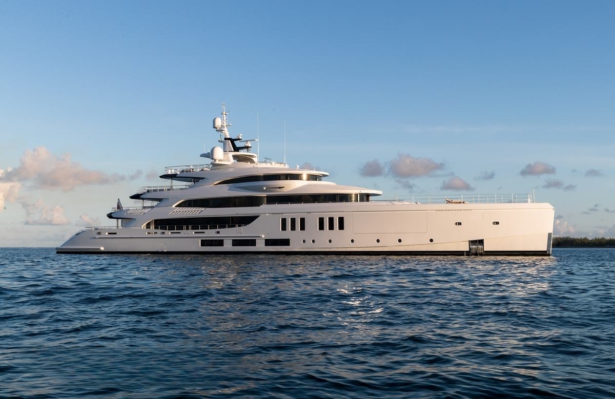 An image of Calex yacht
