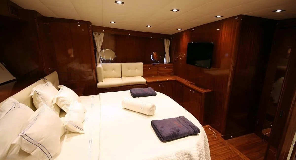 A preview of interior Bedroom cabin