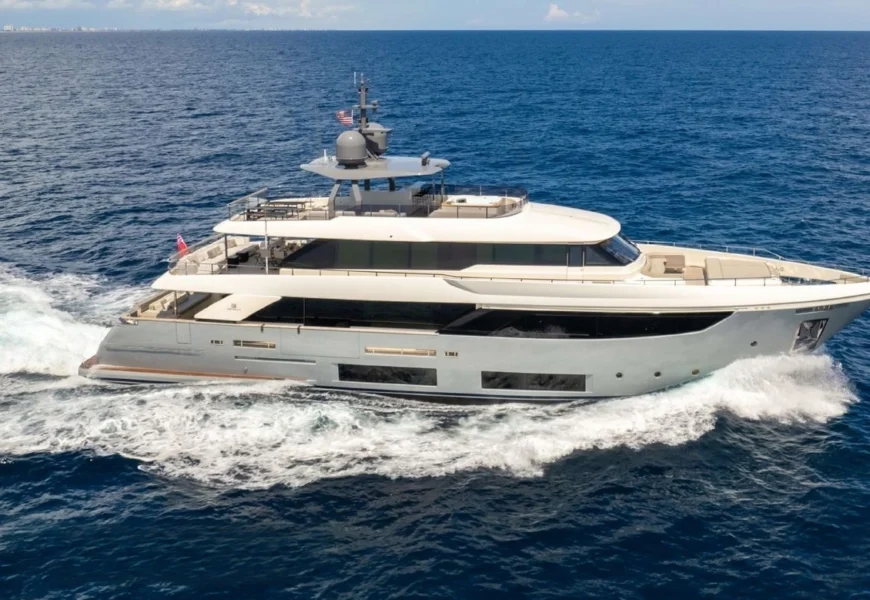 An image of Fifi yacht