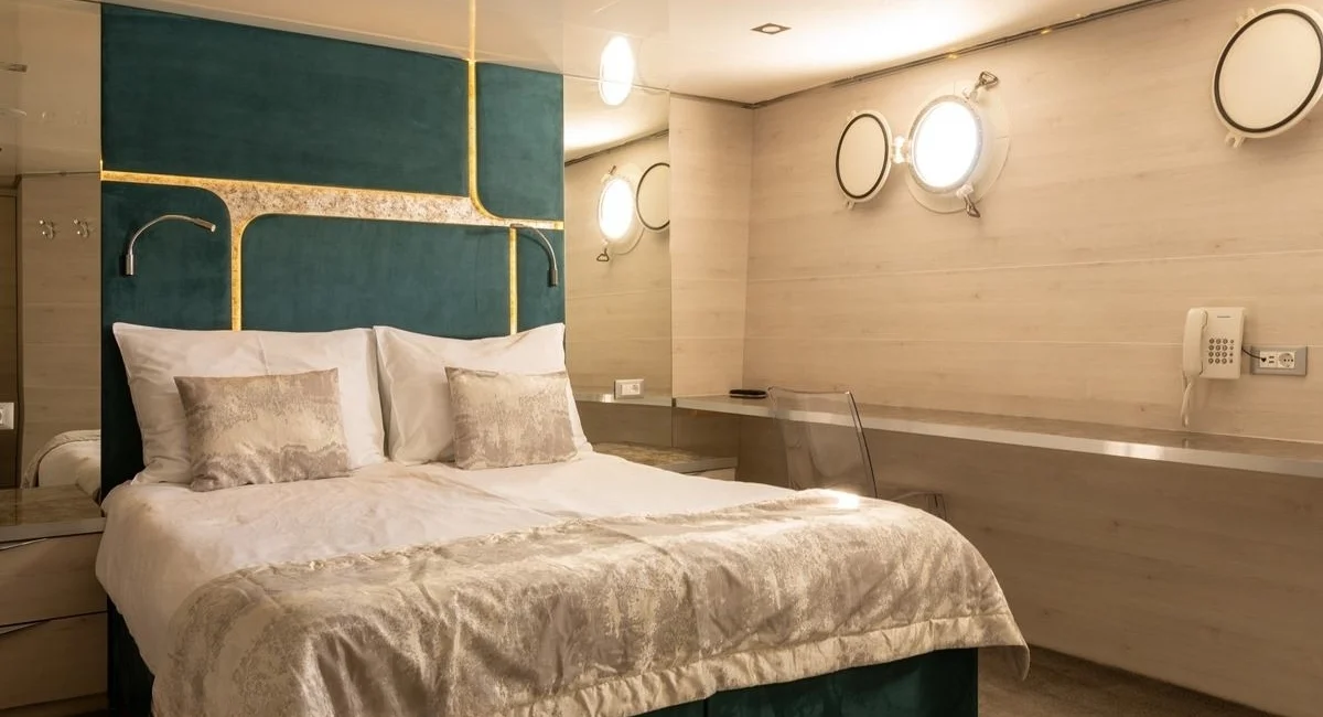A preview of interior Bedroom cabin