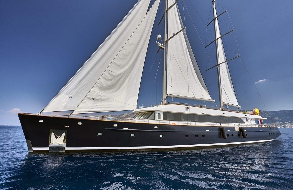An image of Dalmatino yacht