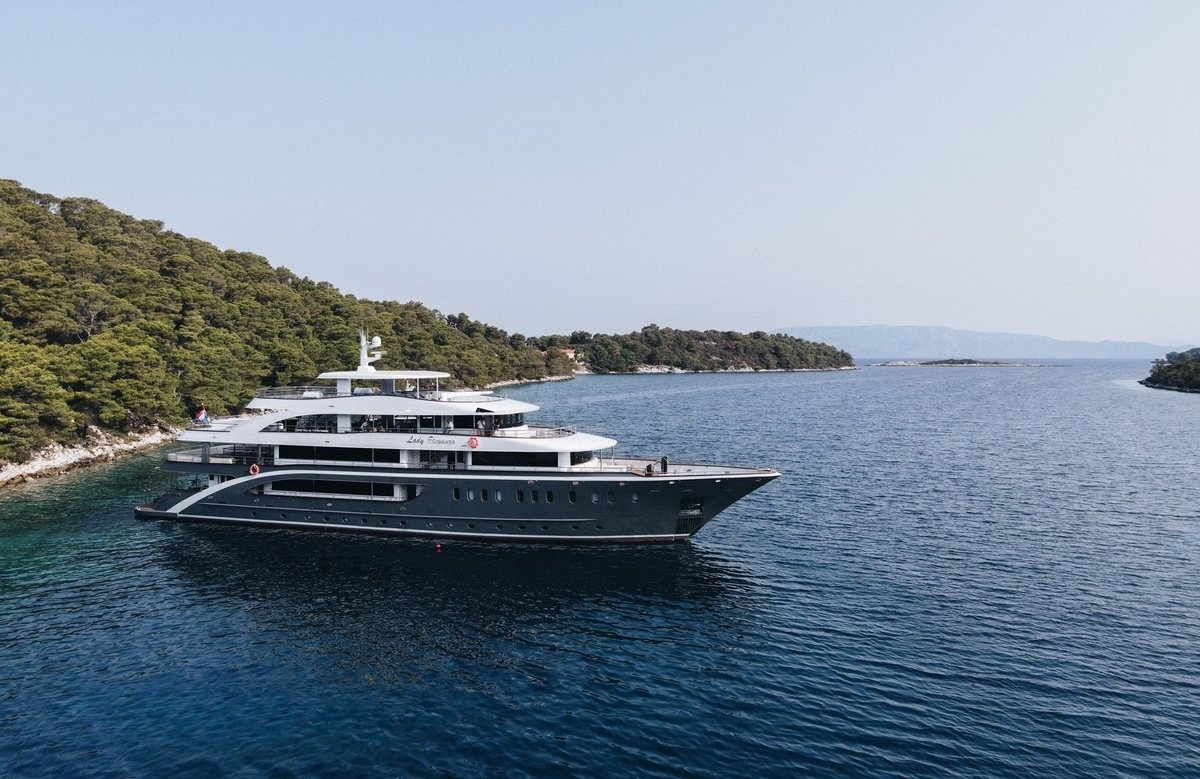 An image of Lady Eleganza yacht