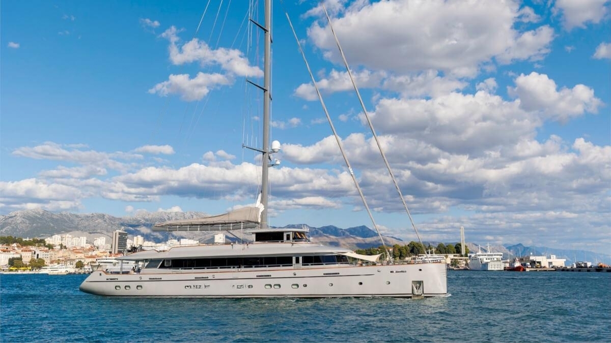 An image of Life Is Good yacht