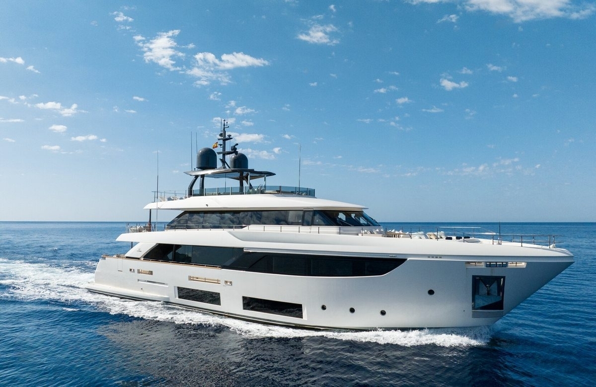 An image of Mac One yacht