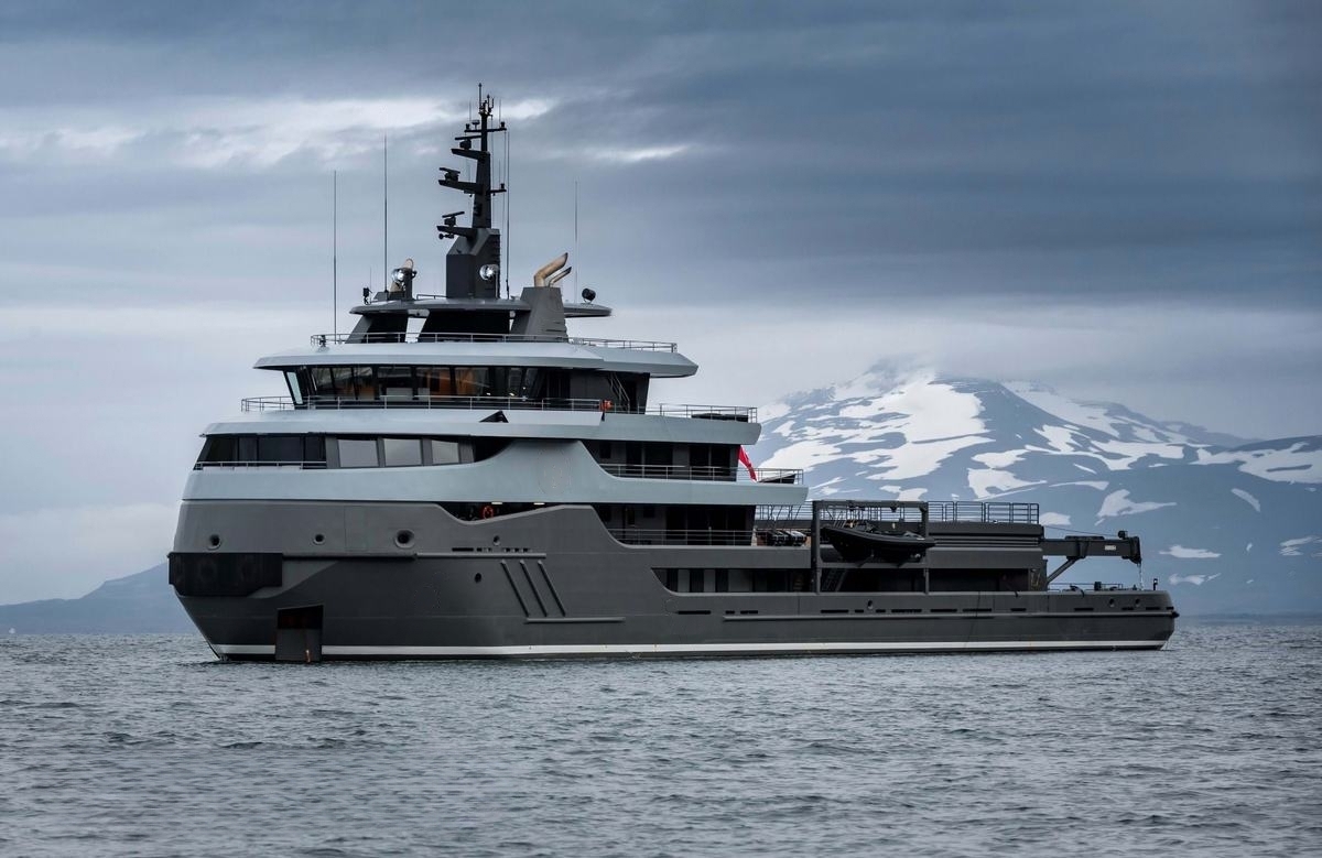 An image of Q yacht