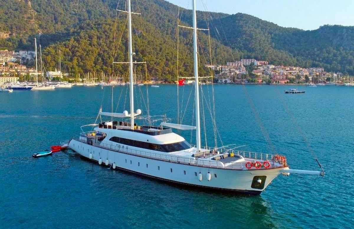 An image of Queen Of Makri yacht