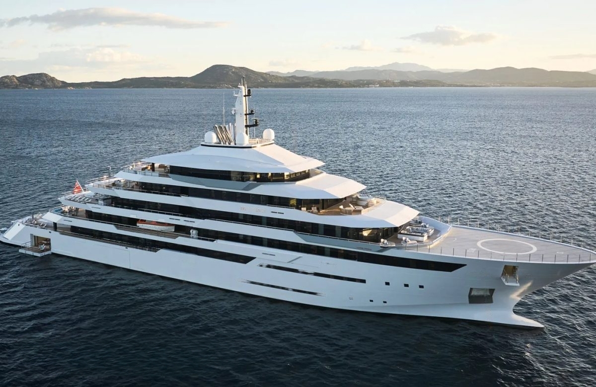 An image of Renaissance yacht