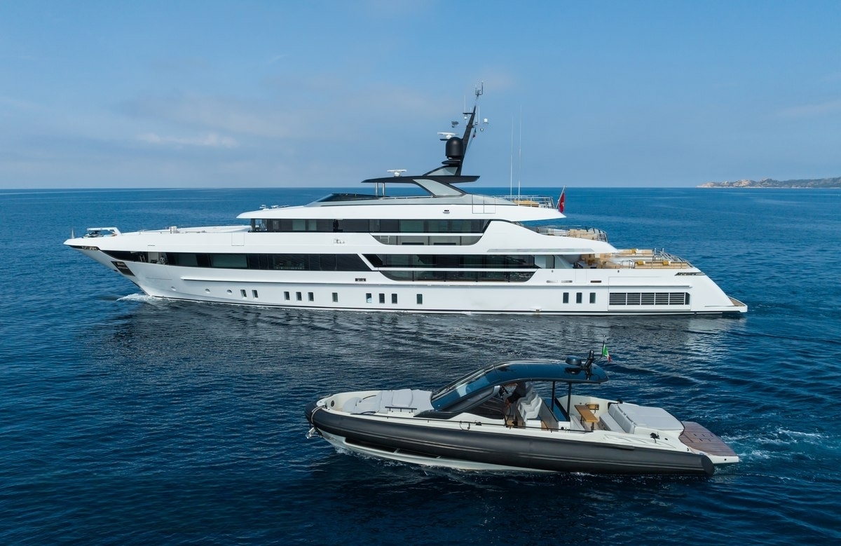An image of Rmf yacht