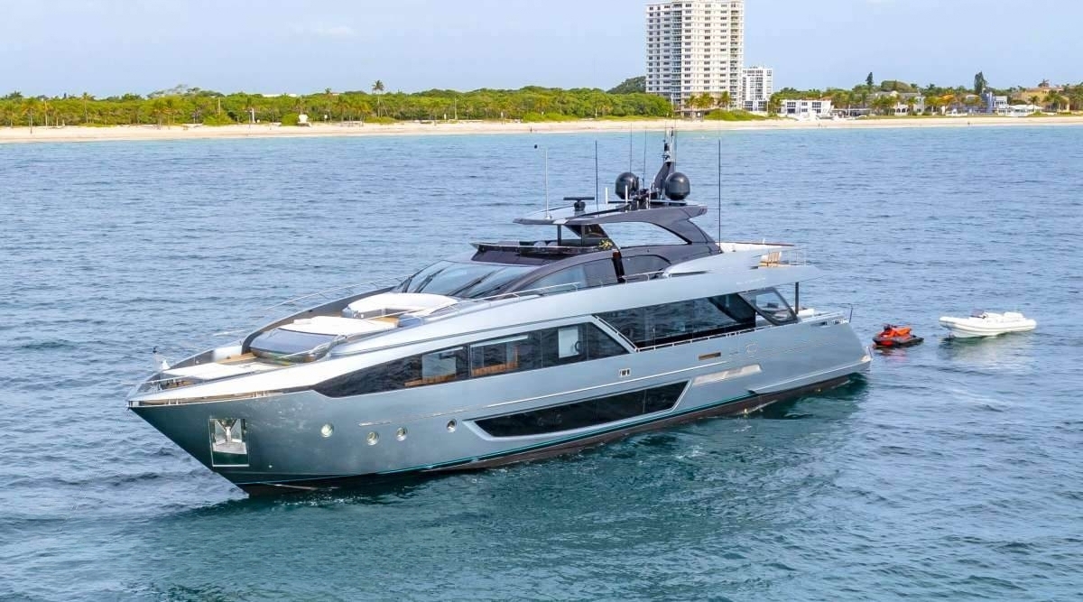An image of Tasty Waves yacht