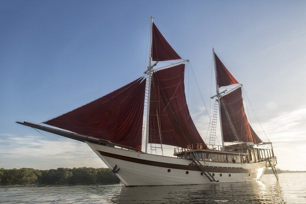An image of Tiare yacht