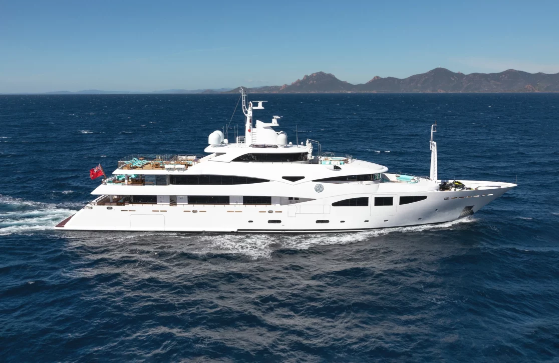 An image of Aifer yacht