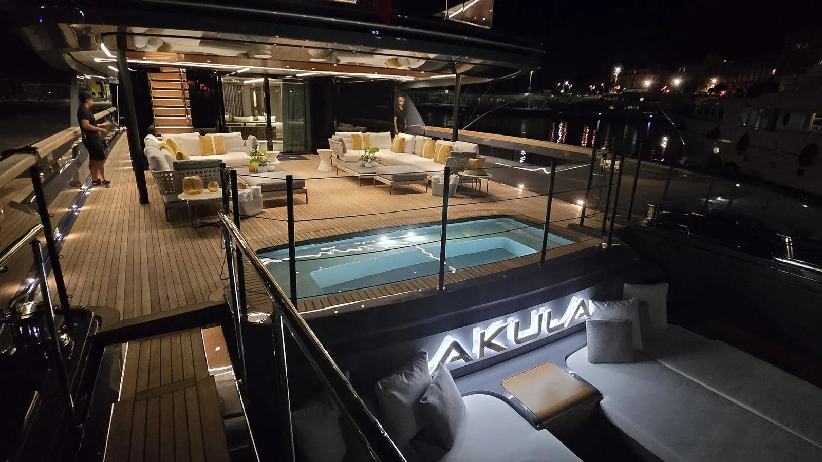 An image of Akula yacht