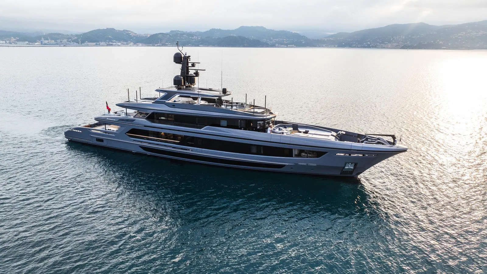 An image of Akula yacht