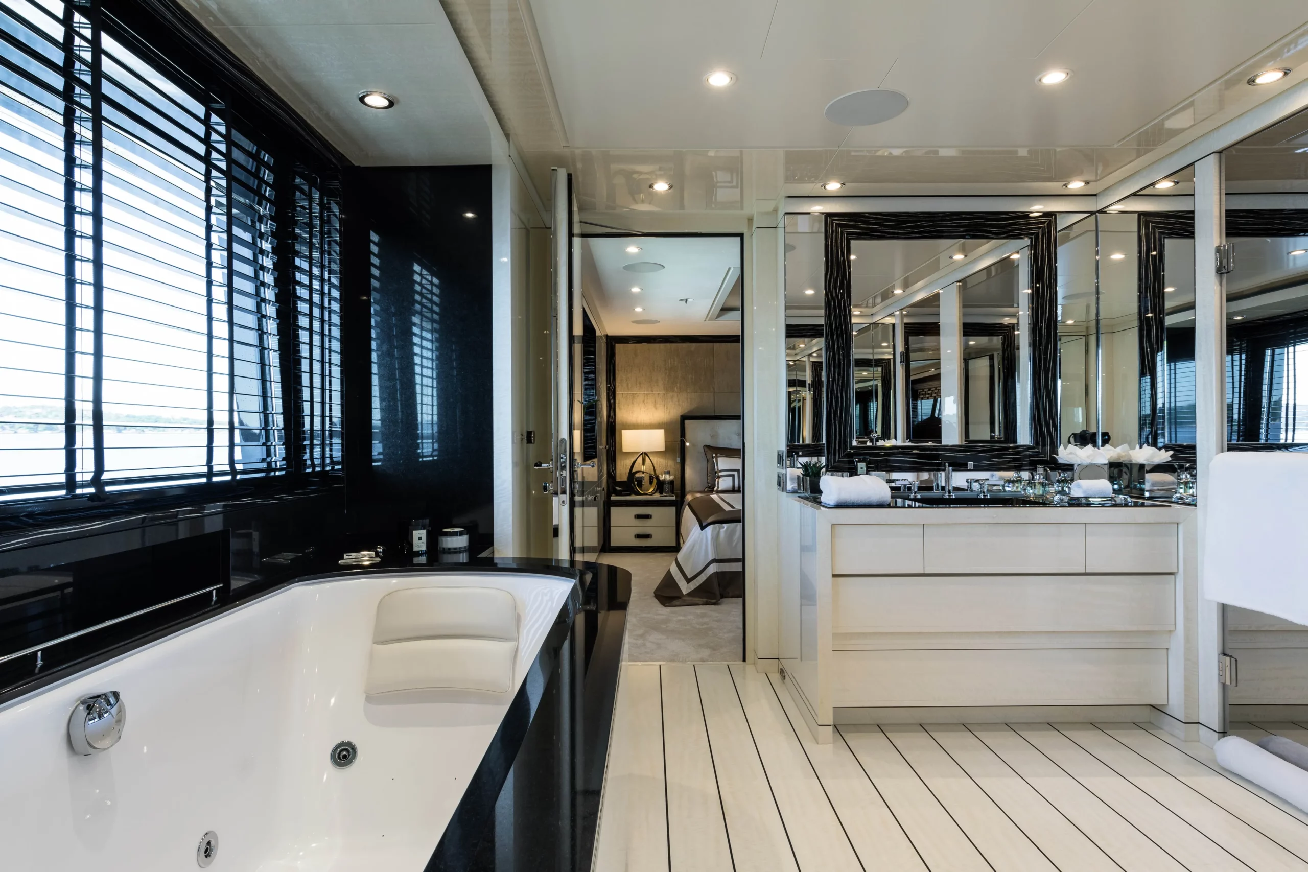 An image of Amigos yacht