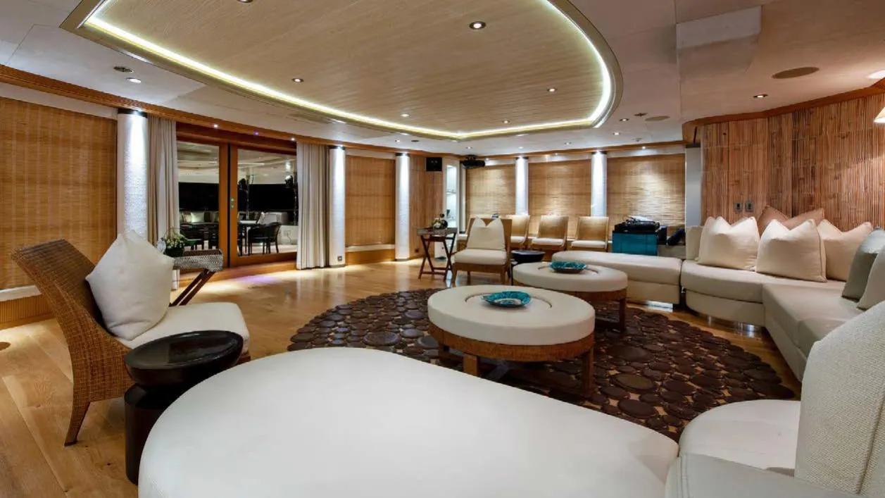 An image of Sunrays yacht