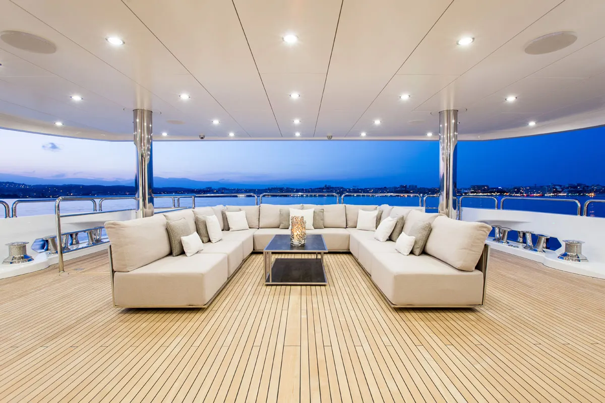 An image of Arados yacht
