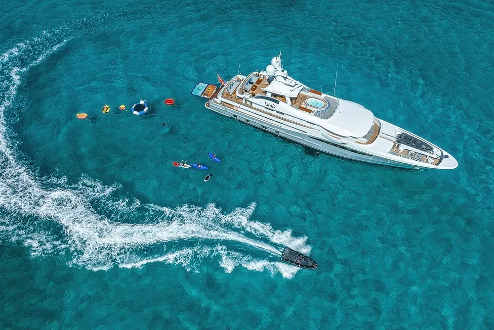 An image of Lind yacht