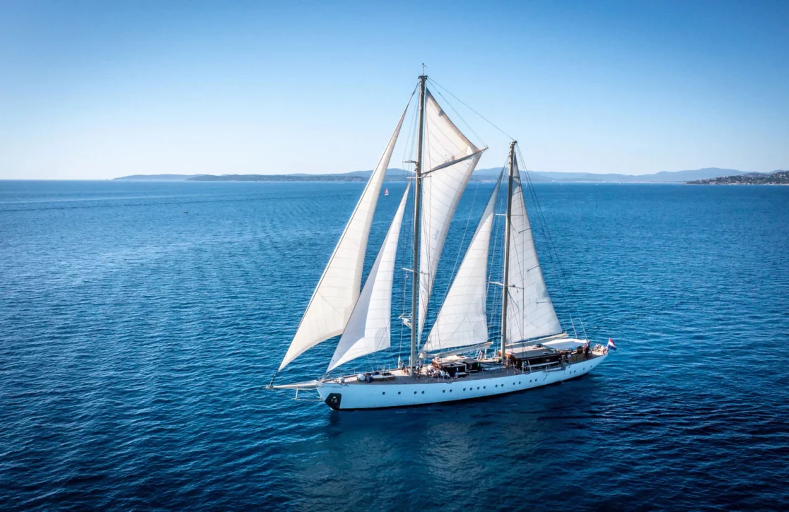 An image of Chronos yacht