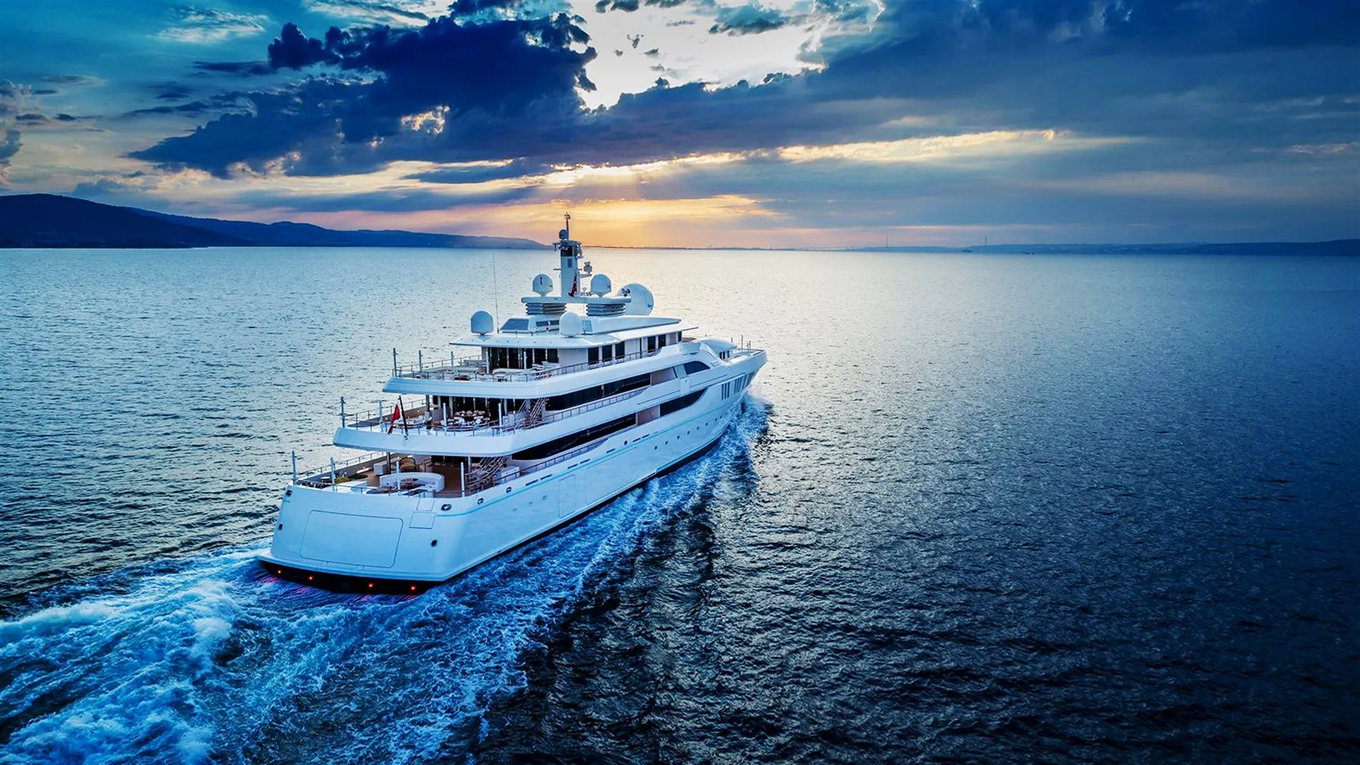 An image of Elements yacht