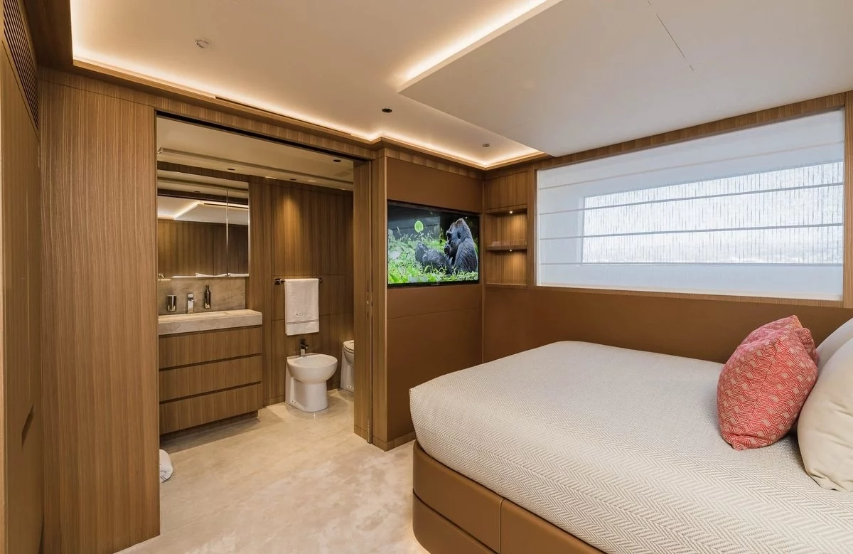 An image of Adva yacht
