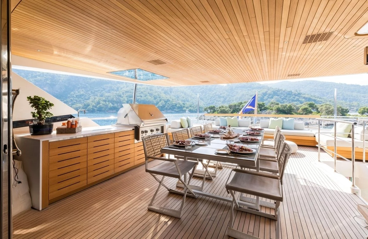 An image of Glory yacht