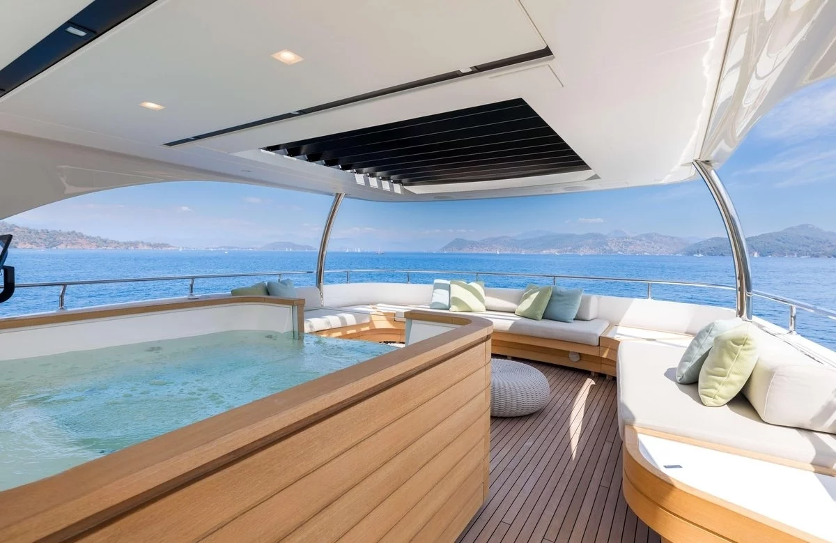 An image of Glory yacht