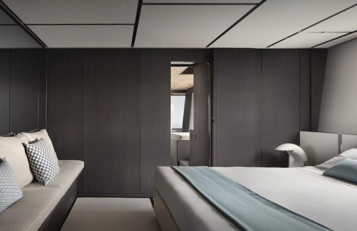 An image of Hm 1 yacht