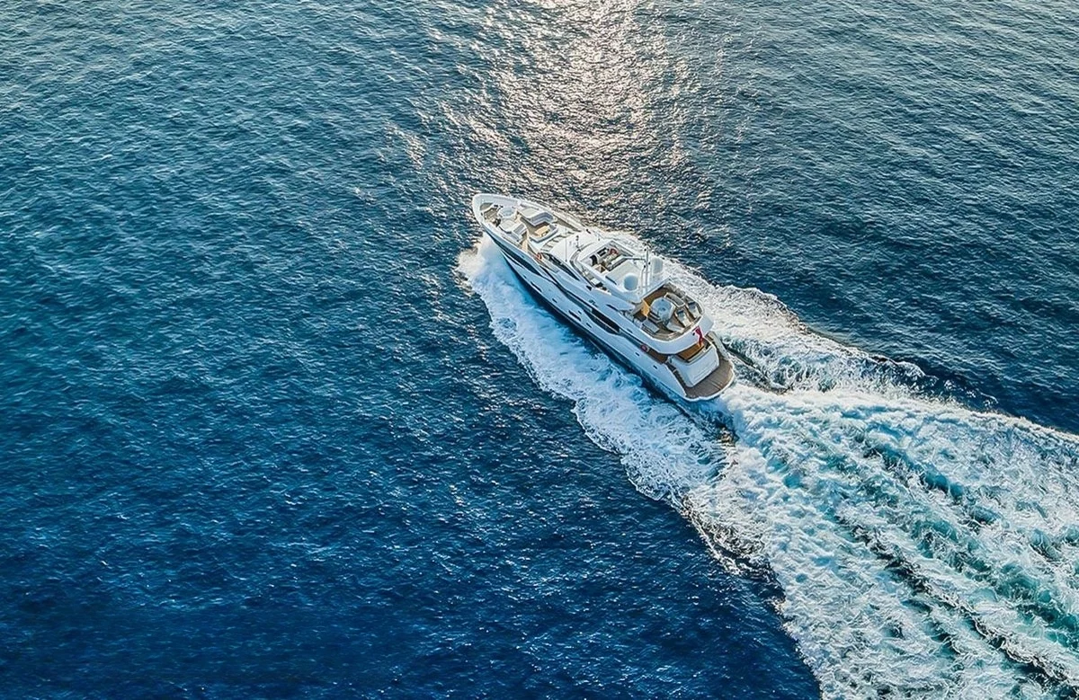 An image of Legende yacht
