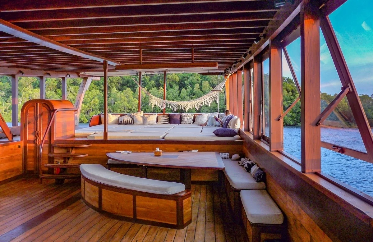 An image of Majik yacht
