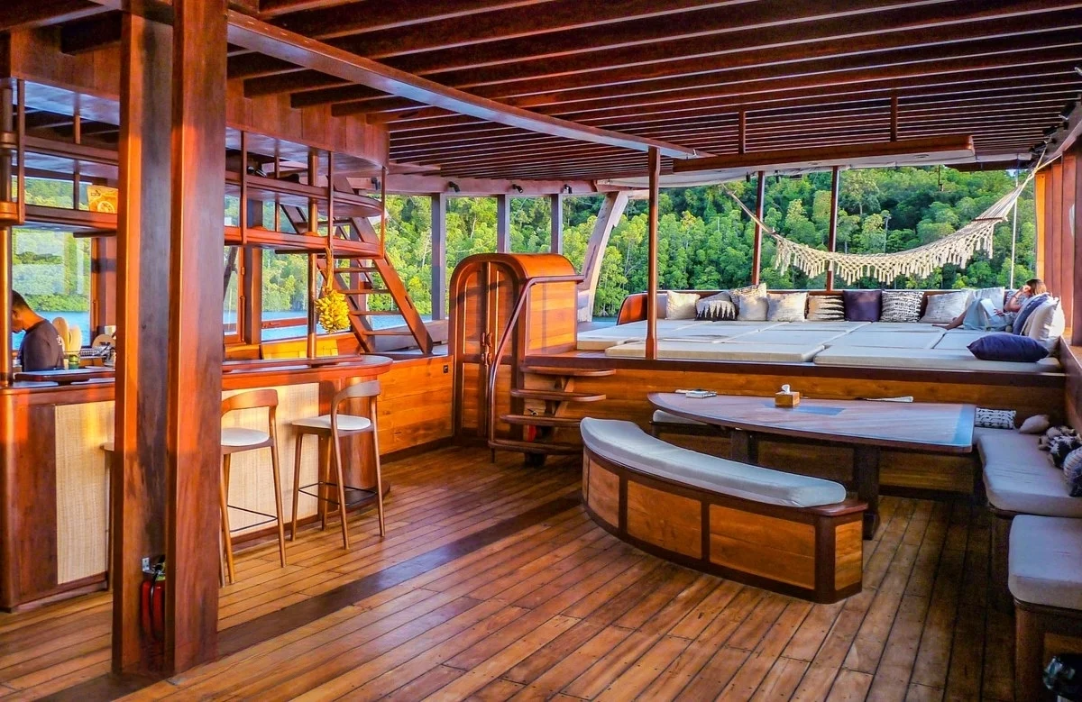 An image of Majik yacht