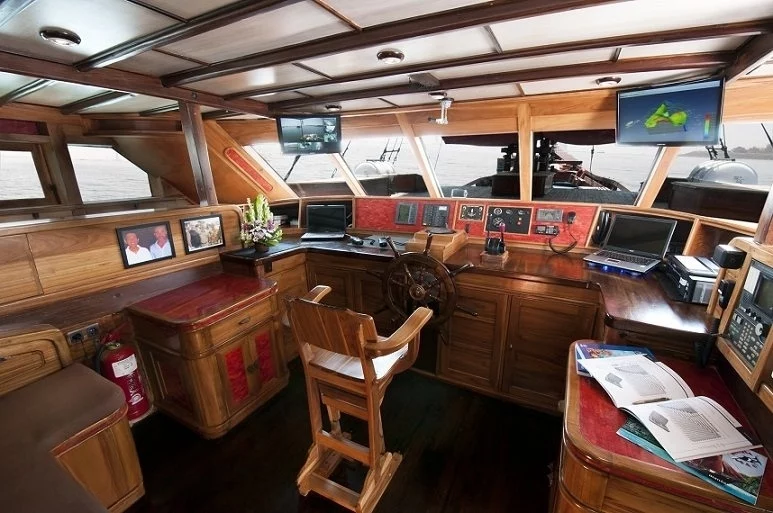An image of Manta Mae yacht