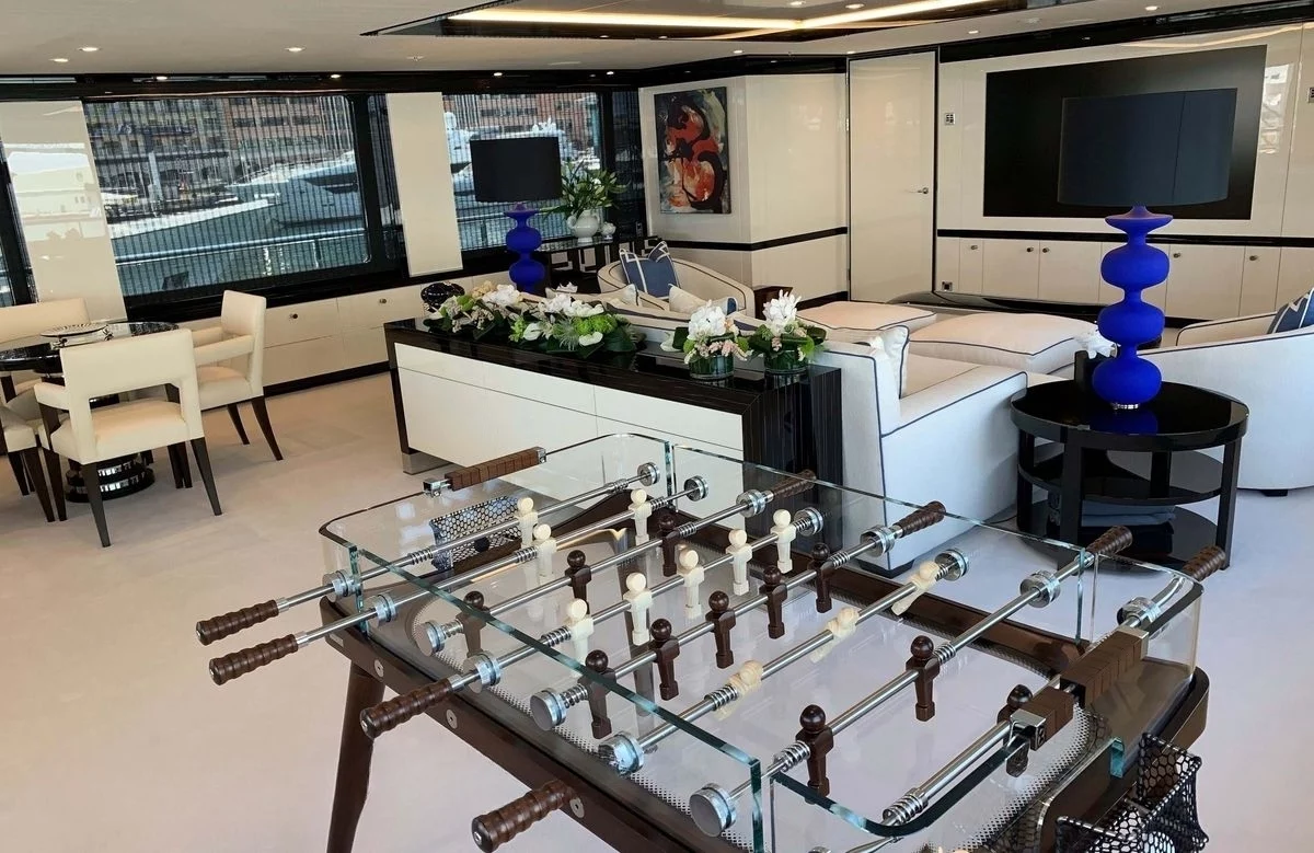 An image of Papa yacht