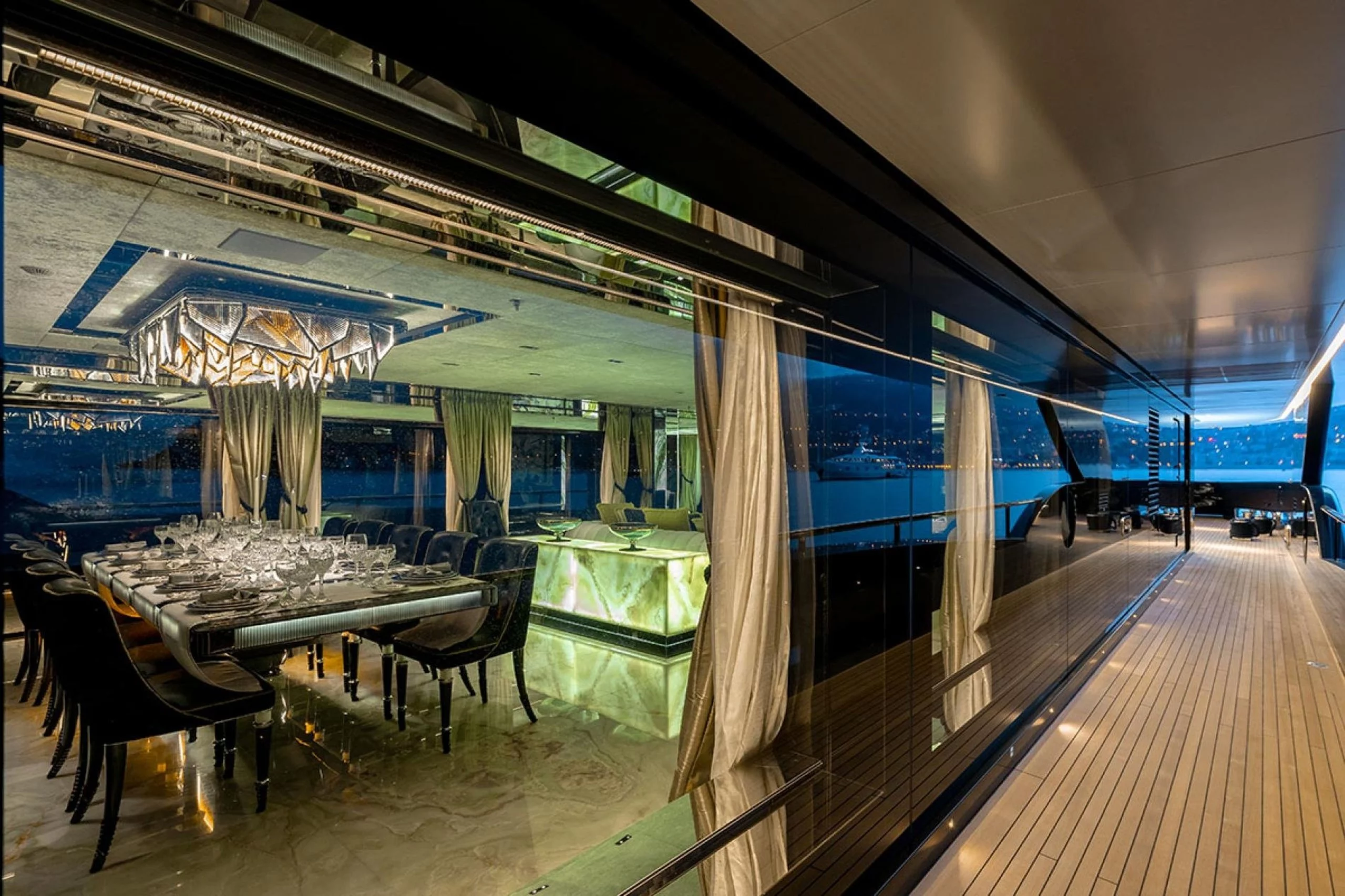 An image of Sarastar yacht