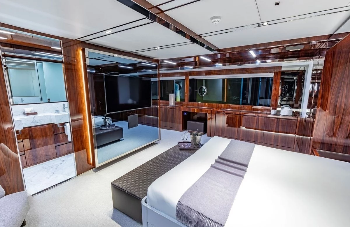 An image of Tasty Waves yacht
