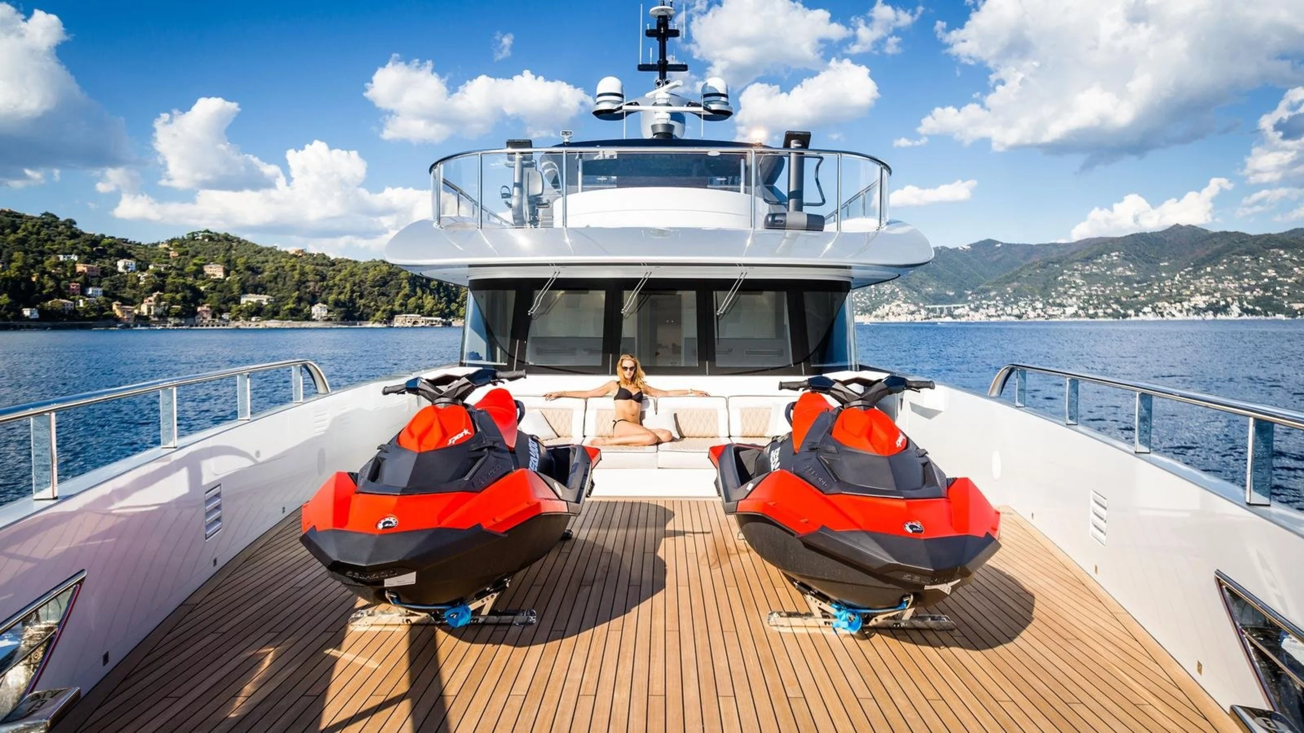 An image of Spring yacht