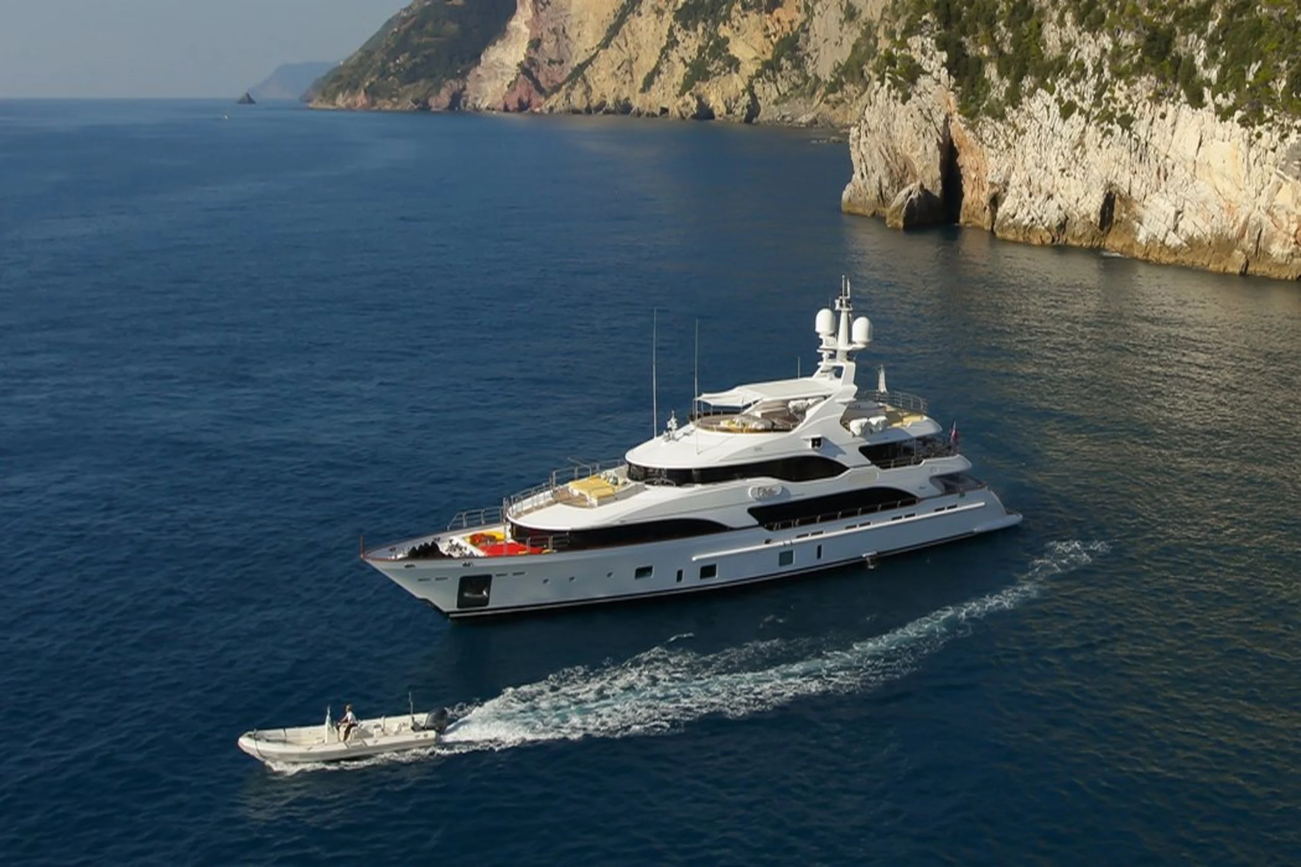 An image of Latiko yacht
