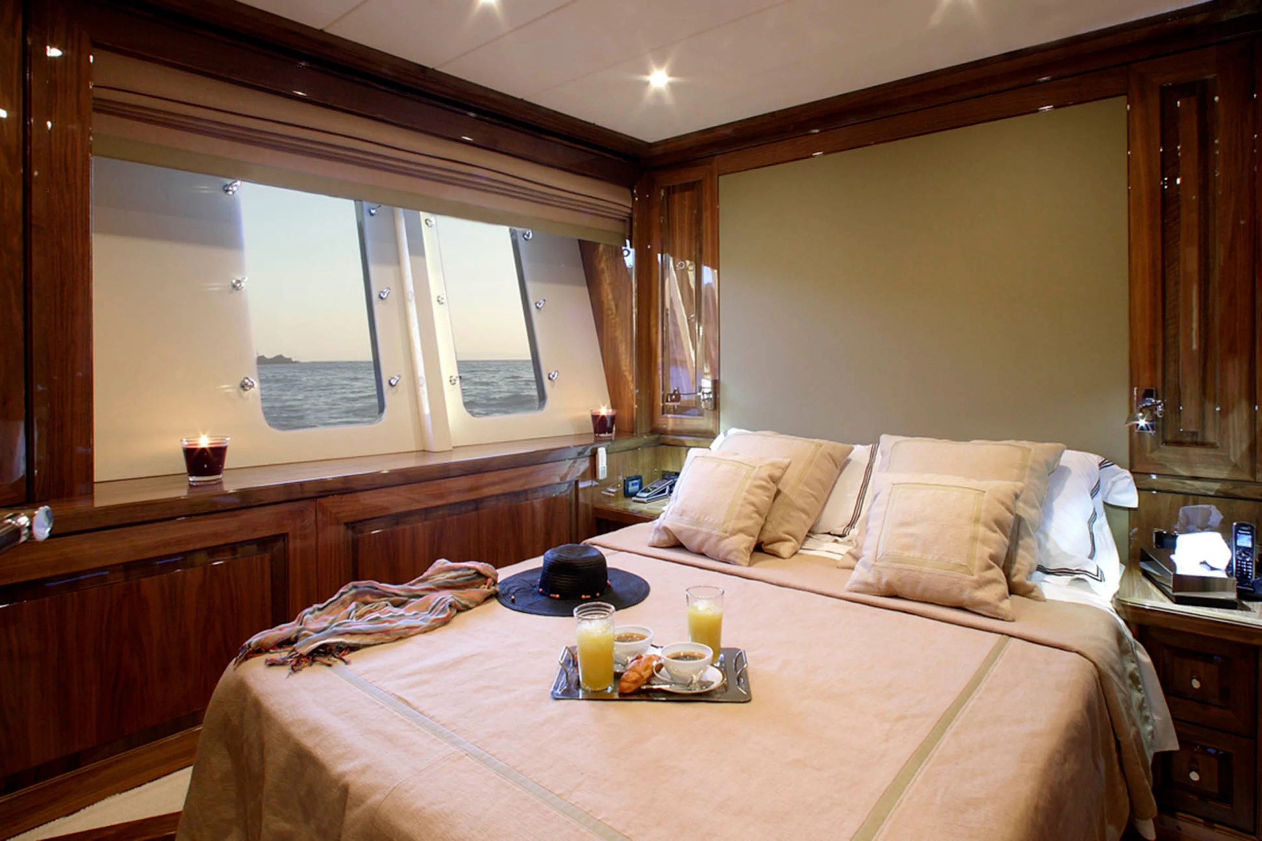 An image of Dragon yacht