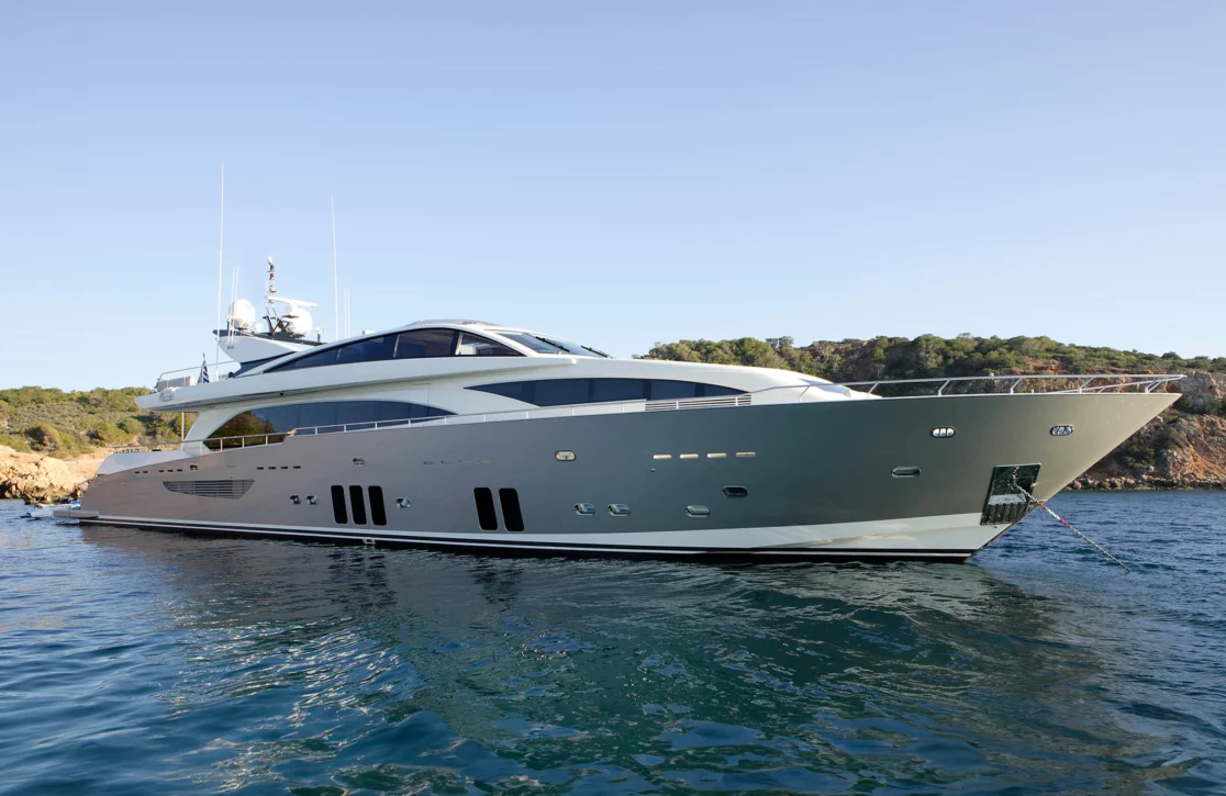 An image of Dragon yacht