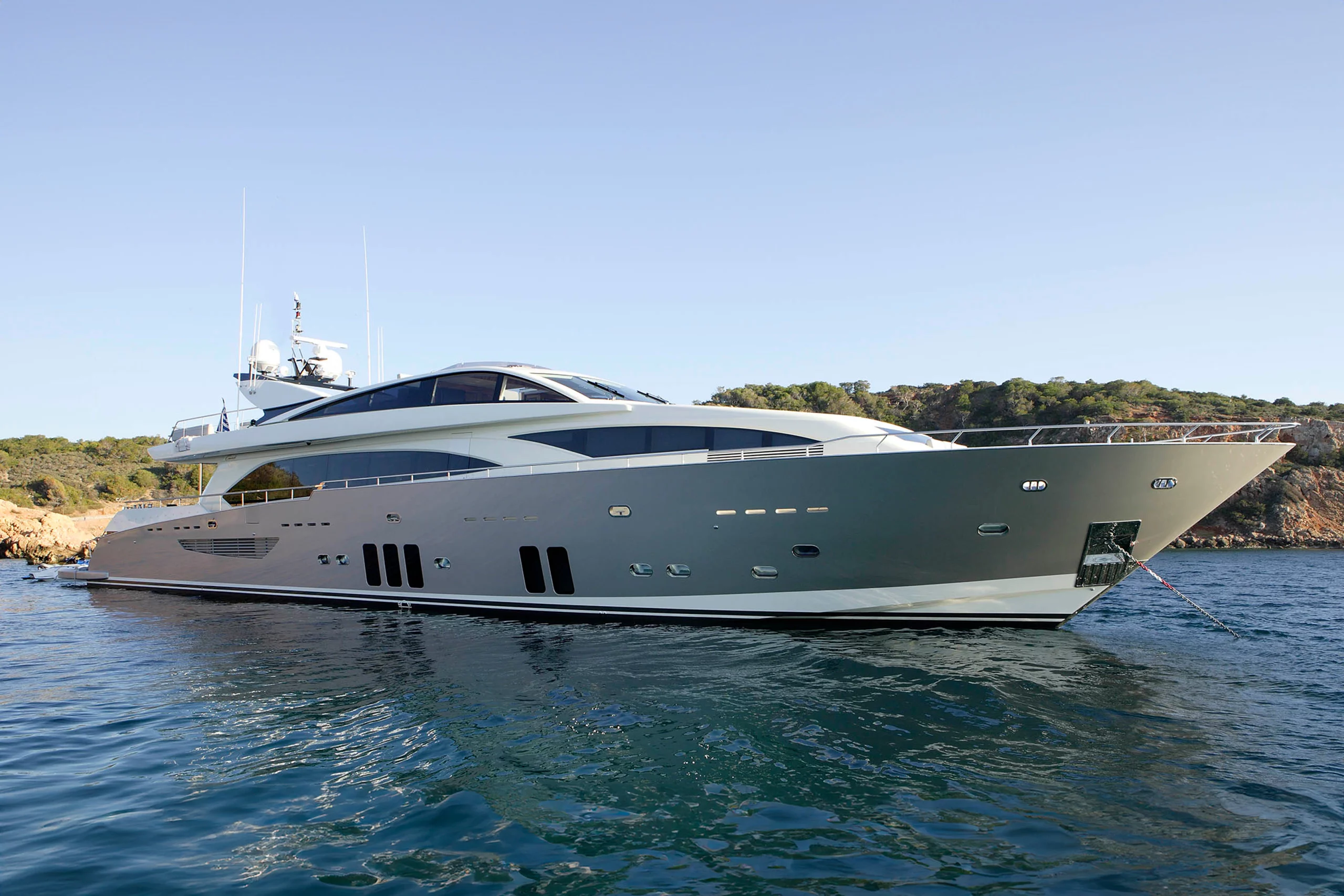 An image of Dragon yacht