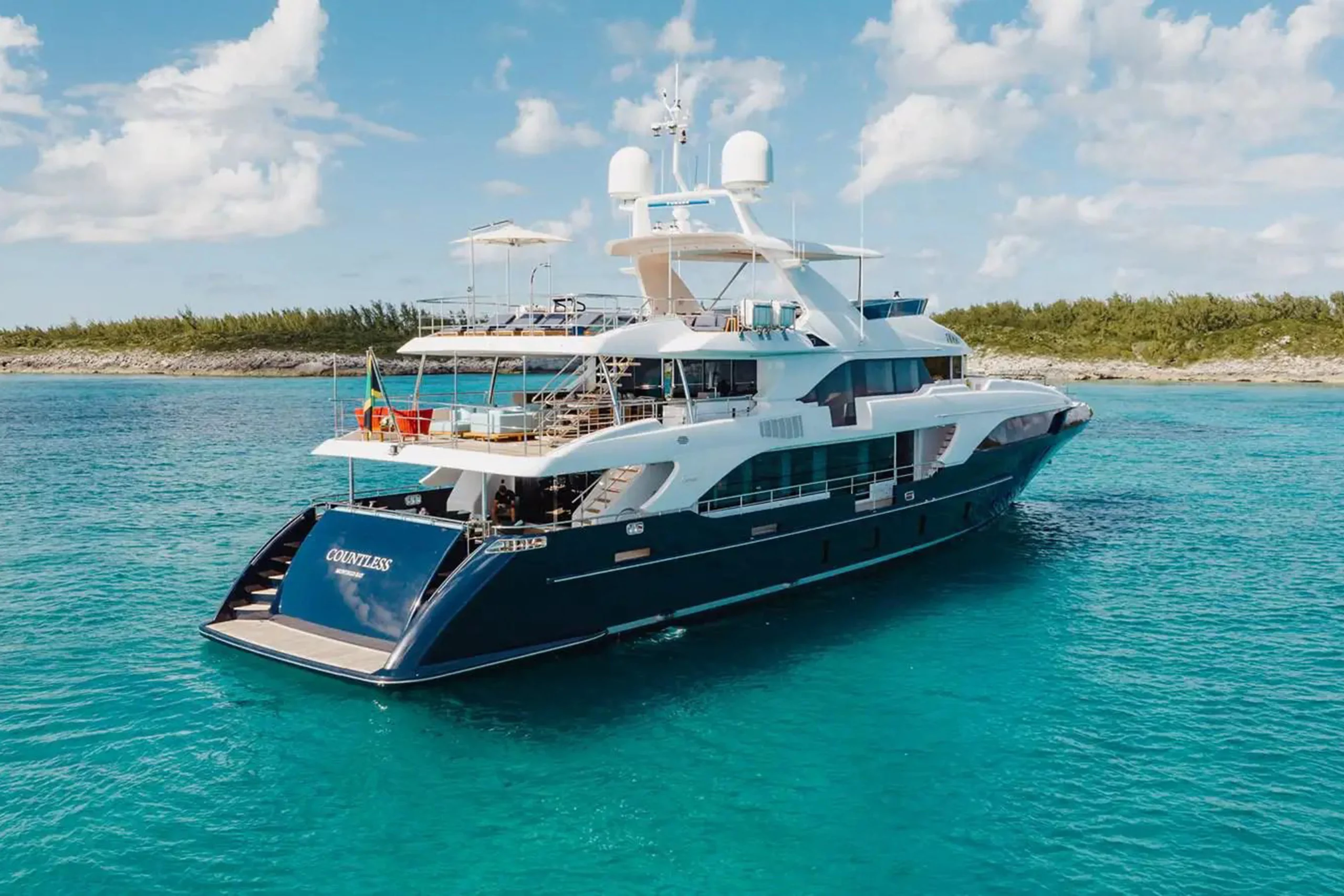 An image of Cofina yacht