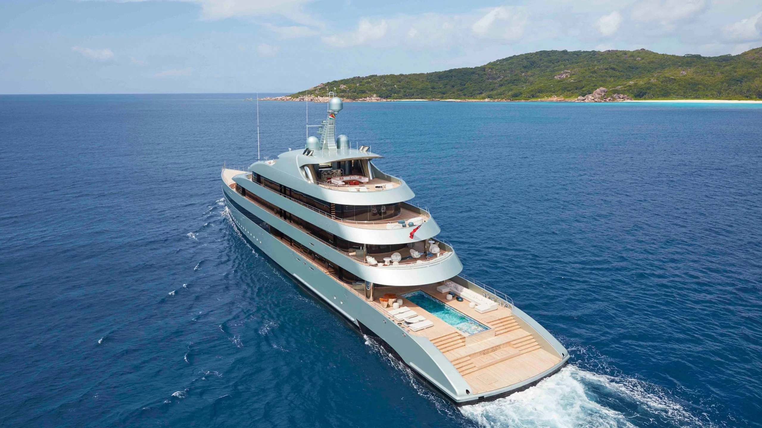 An image of Savannah yacht