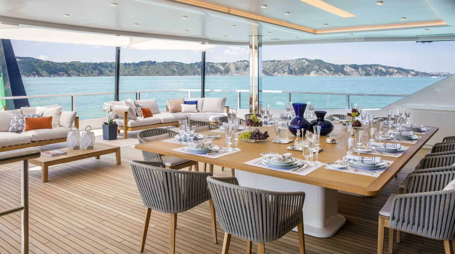 An image of Dragon yacht