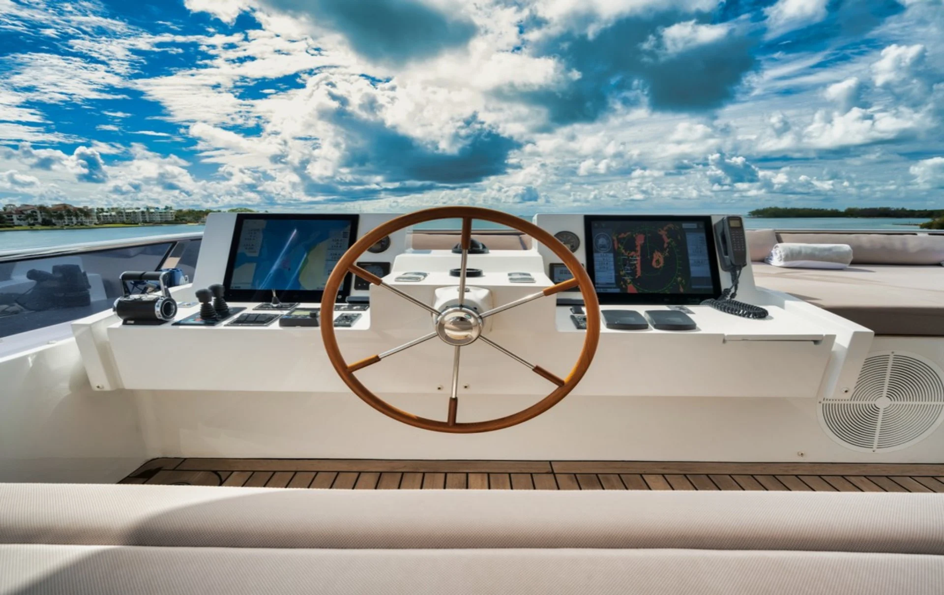 An image of Persistence yacht