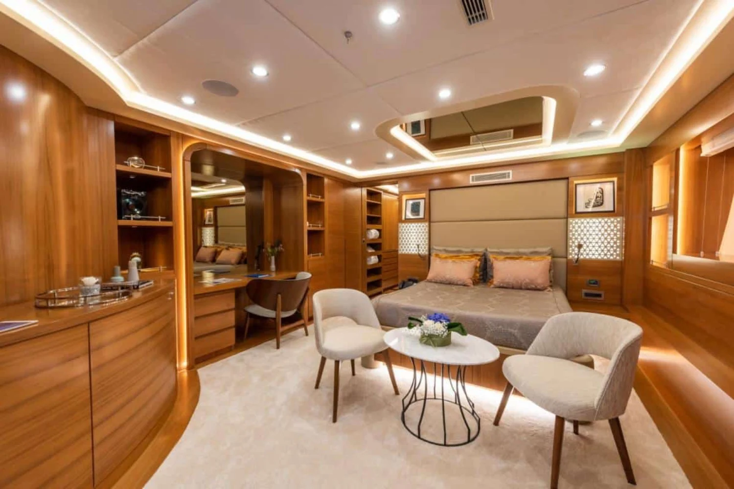 An image of Aresteas yacht
