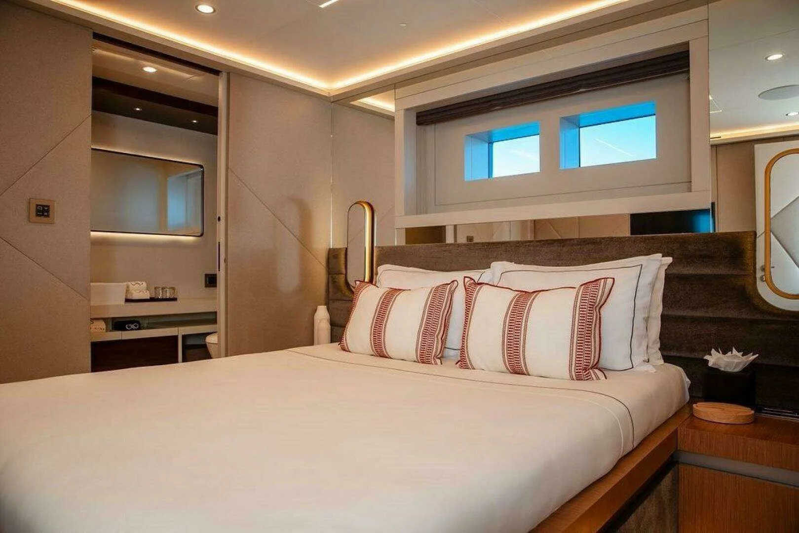 An image of Infinity Nine yacht