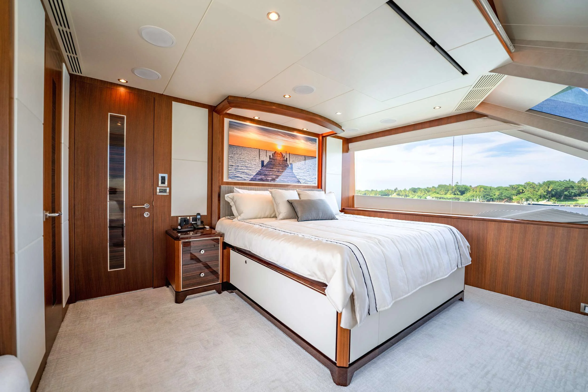 An image of Zephyr yacht