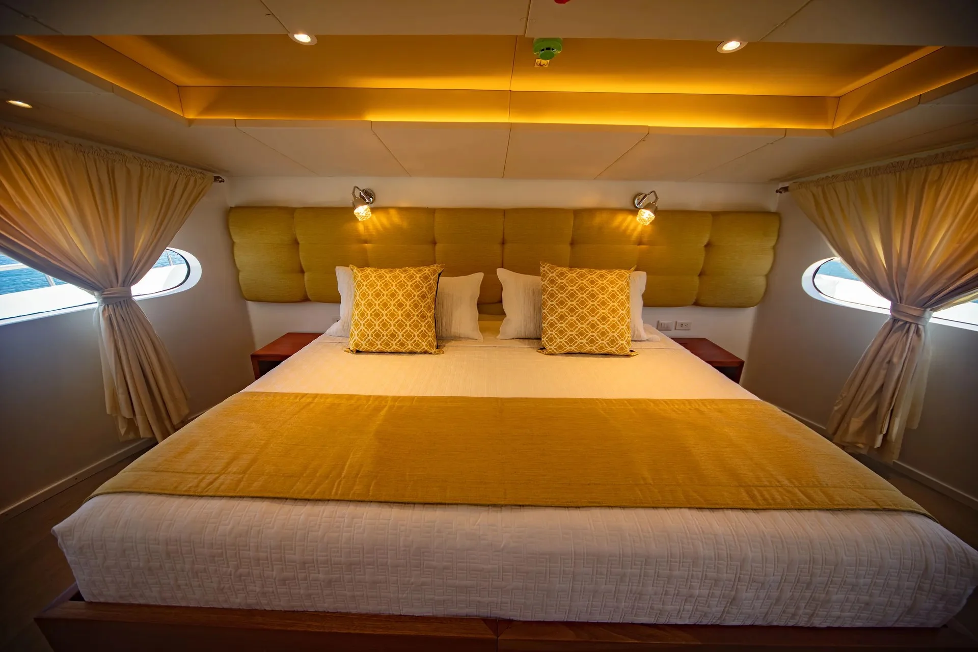 An image of Grand Daphne yacht