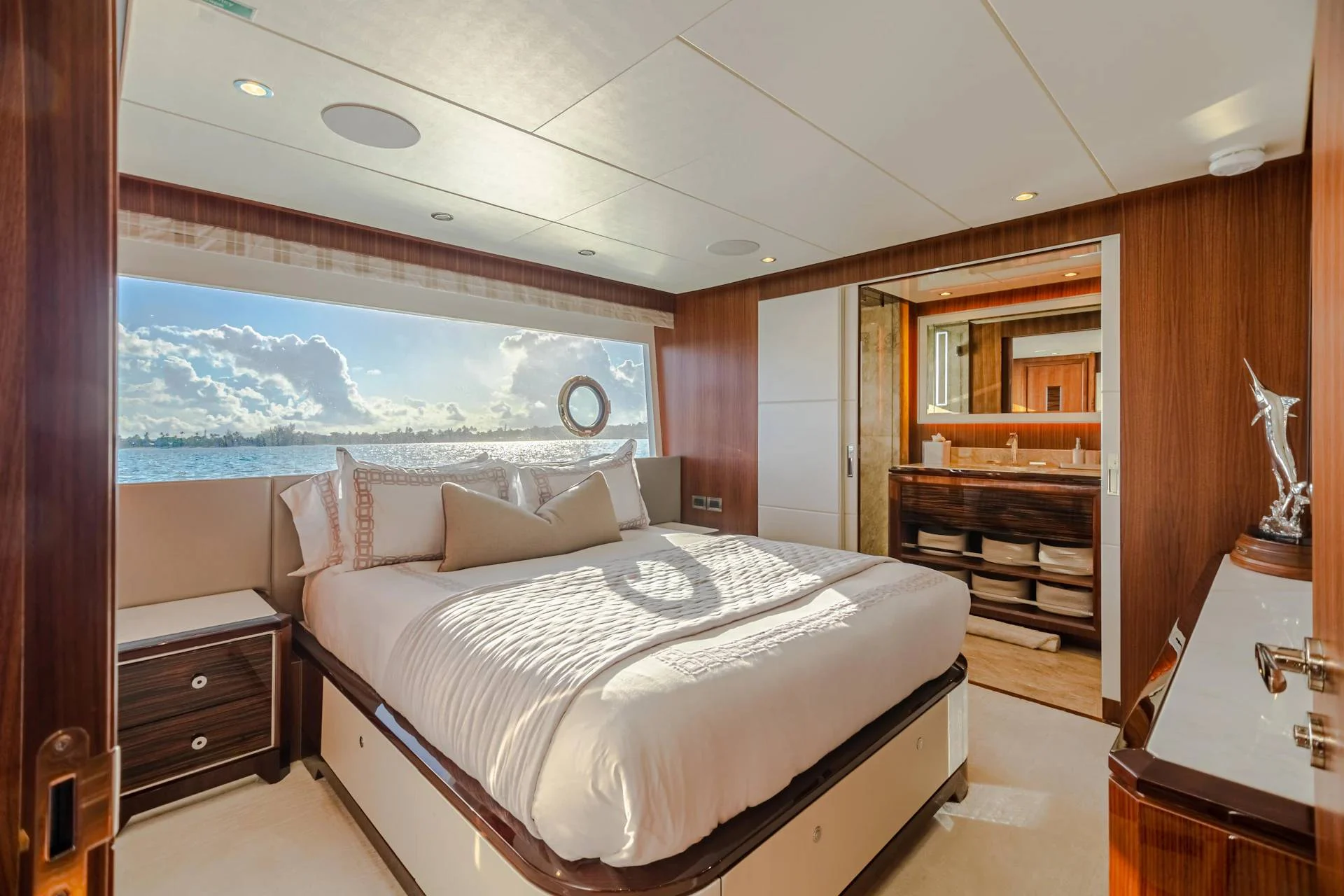 An image of I C yacht