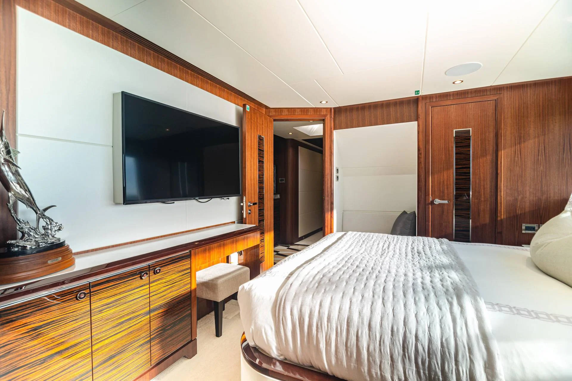 An image of I C yacht