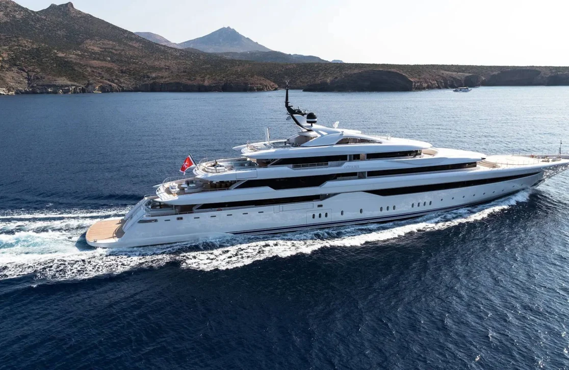 An image of O’pari yacht